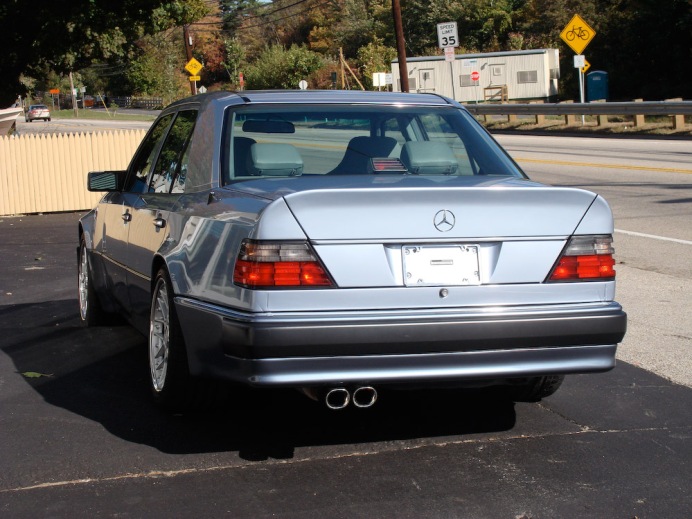 Mercedes 500E rear