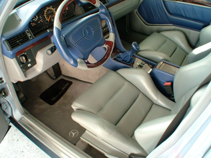 Mercedes 500E interior