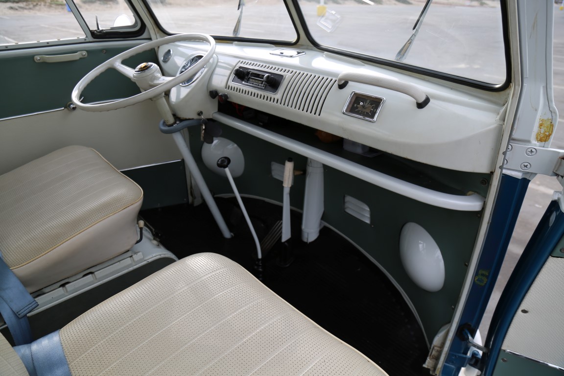 1967 volkswagen 21-window deluxe microbus for sale