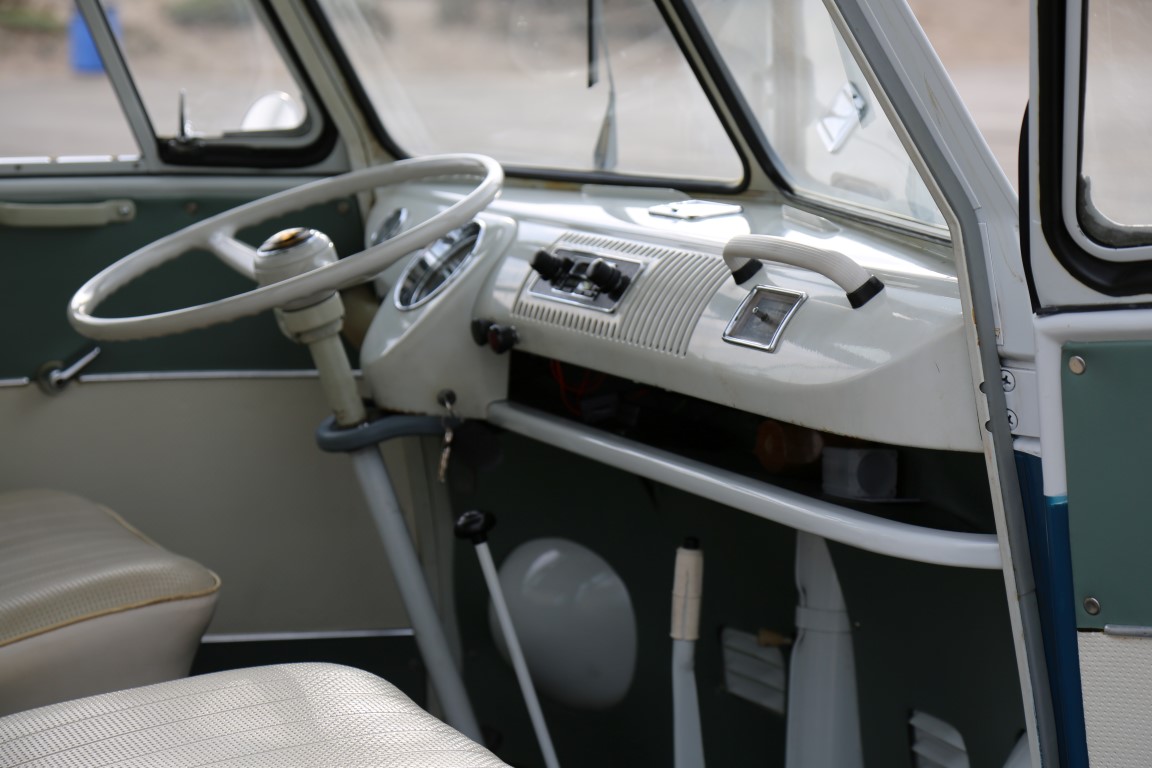 1967 volkswagen 21-window deluxe microbus for sale