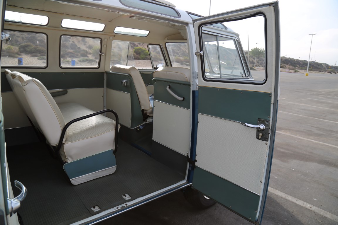 1967 volkswagen 21-window deluxe microbus for sale