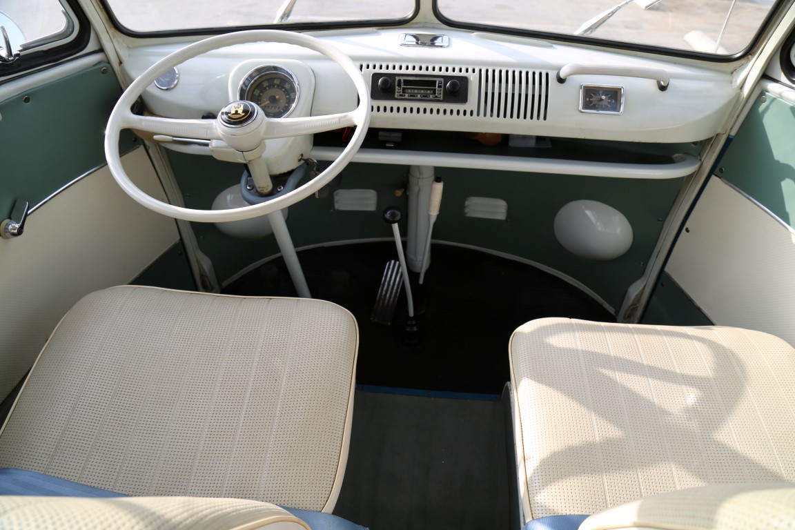 1967 volkswagen 21-window deluxe microbus for sale